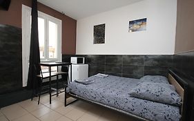 07 - Chambre proche Paris et Transports avec TV WIFI